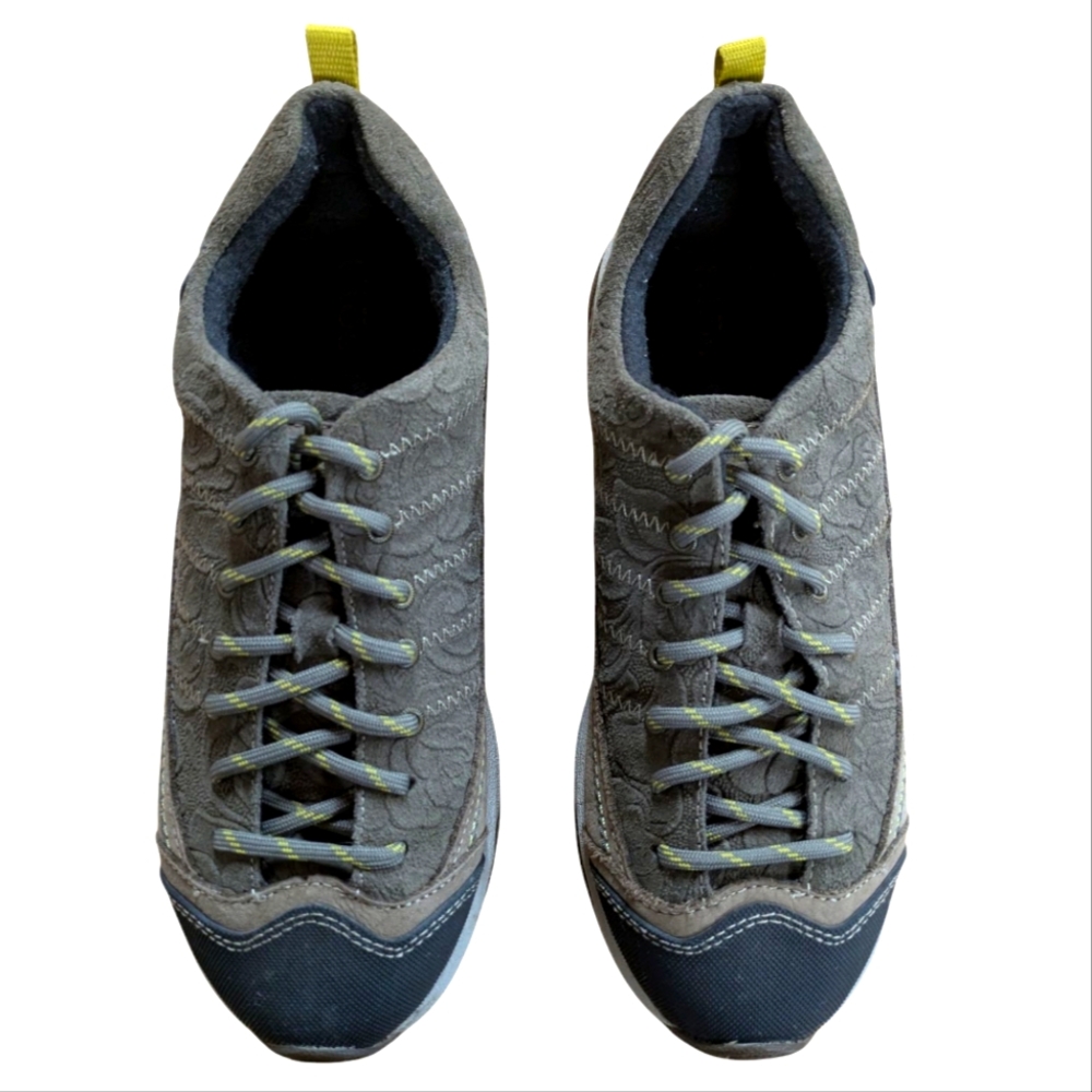 Taos Footwear Gray and Olive Athletic Shoes - Picture 4 of 13